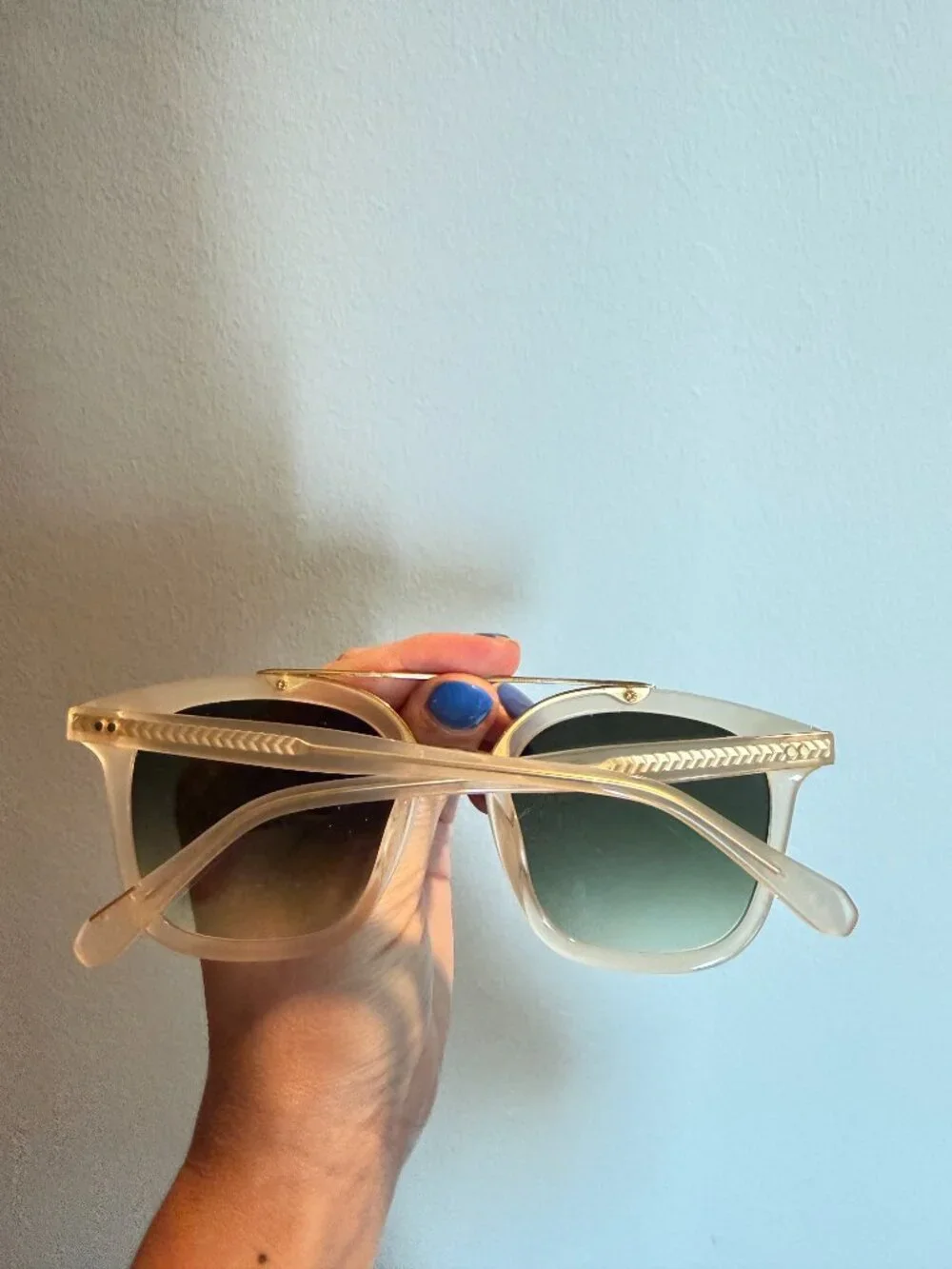 Krewe Coliseum Blonde 18K Mirrored Sunglasses w/ Case